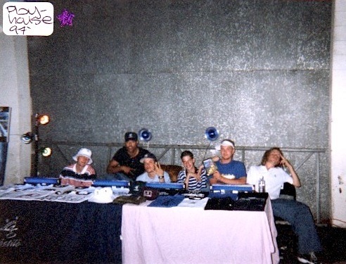 Estilo + behind the scene, &lsquo;97