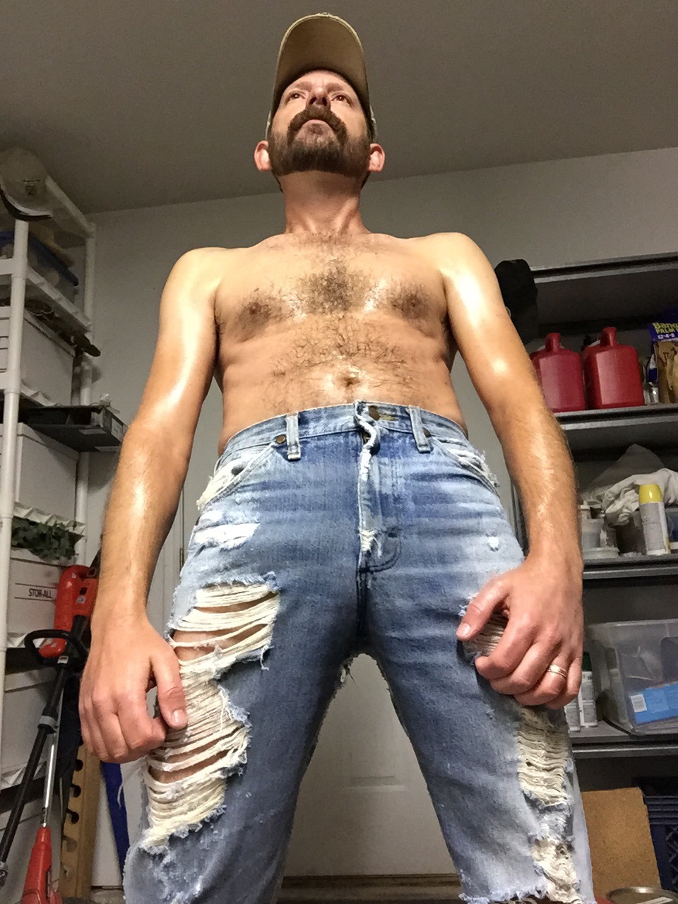 stacheman76:  Torn jeans  Such a fucking hot man!