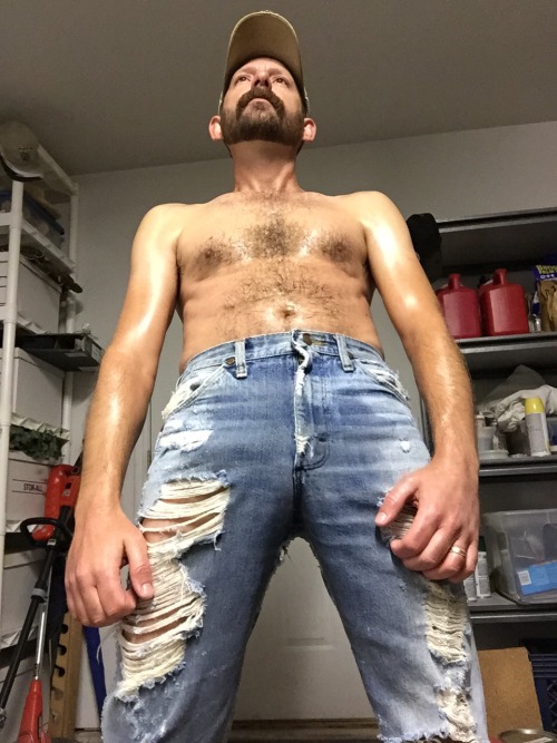 Sex stacheman76:  Torn jeans  Such a fucking pictures