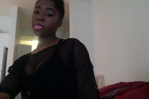 shiababymamaofficial:  Black Out 