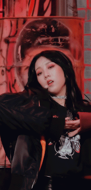 femaleidols:favorite seungyeon stage outfits → @seoinsguk(cr. spinel + dafttaengk + juho)