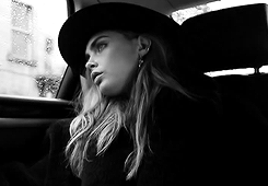 worlddelevingne:  cara blog