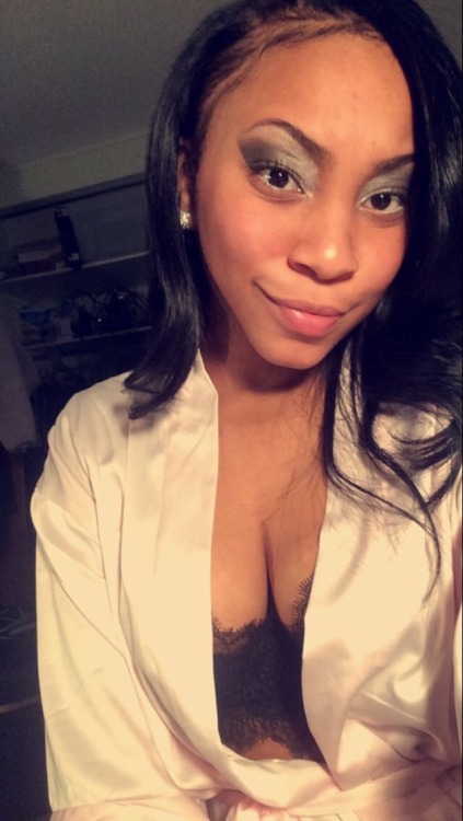 amateurebonyasshole:  Someone please shoot your load all over me  I’d love to blow my load all over you