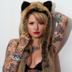 we-require-more-tatooed-girls:  More @ http://we-require-more-tatooed-girls.tumblr.com