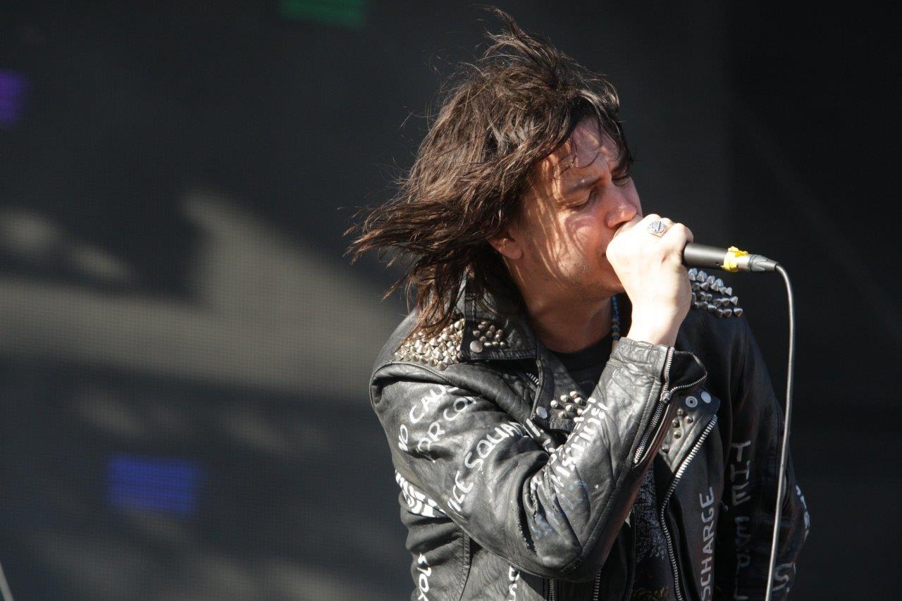 theroomisonfiree:  Julian Casablancas &amp; The Voidz - Lollapalooza Brasil 2014