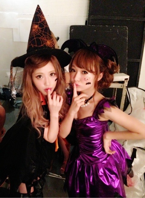 mizumizukitty: two beautiful witches♡