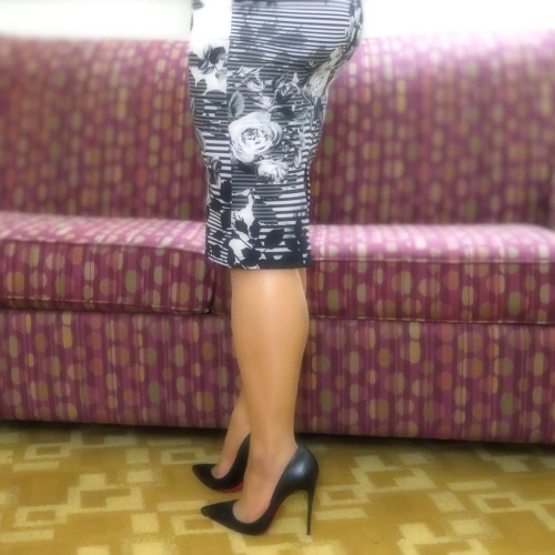Another work outfit of mine.-Skirt: 2bebeHosiery: @ceciliaderafaelcdr @cecilia_de_rafael “Sevi