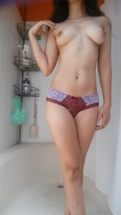 queen-earth: these are my favorite panties ♥
