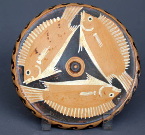 ancientanimalart:Campanian fish plateca. 350 BCE“Fish plates are a common shape in the repertoire of