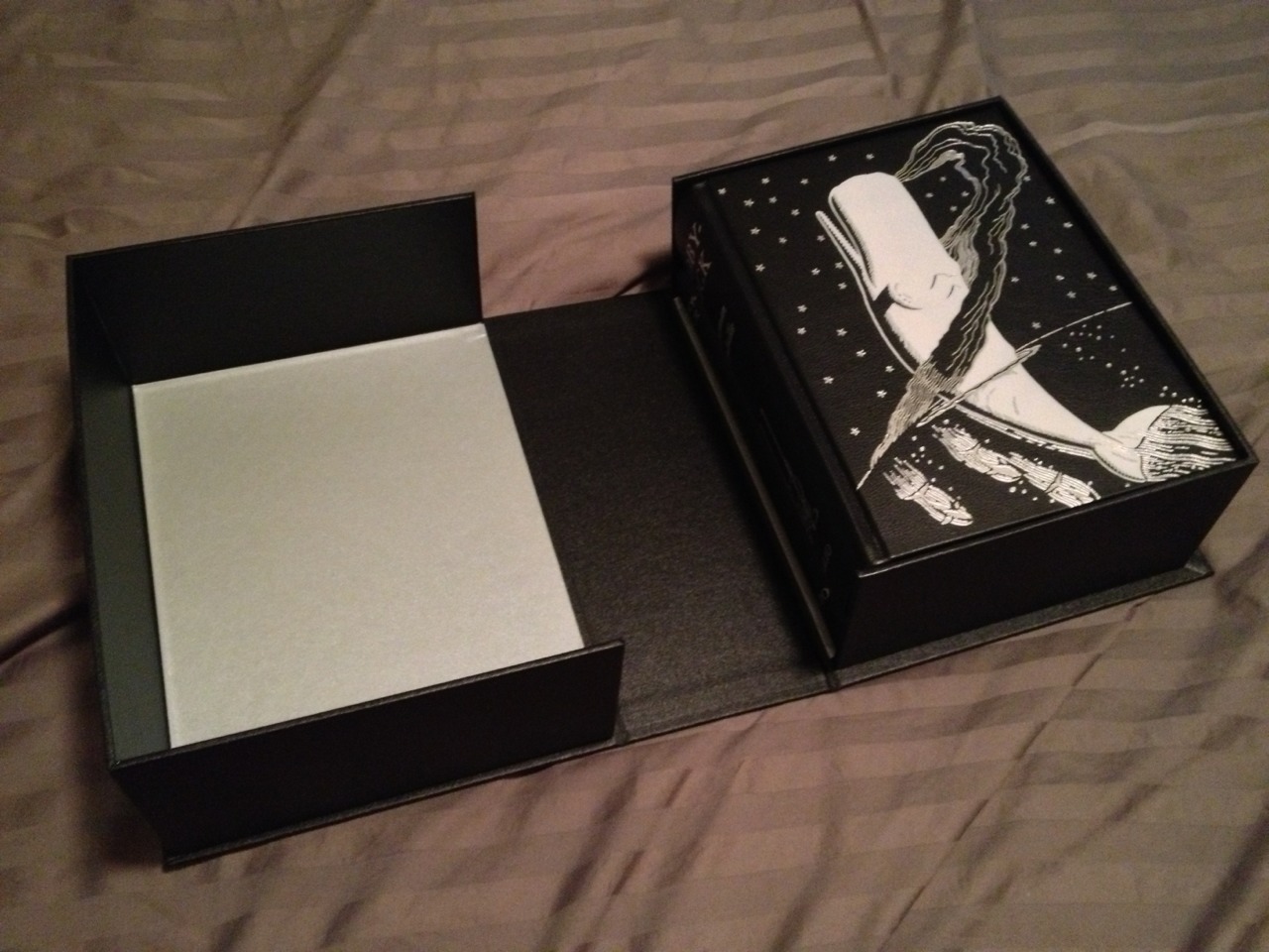 sirmisha:  My Folio Society edition of Moby Dick finally came in! It’s a beautifully