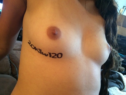 mermaids-on-molly:  20kiwi20:This girl is absolutely unreal (she is real though 😀)  Amazing blog and amazing couple. And blowing up tumblr. Go you 2!  Follow them mermaids-on-molly mermaids-on-molly mermaids-on-molly Thank you so much 20kiwi20