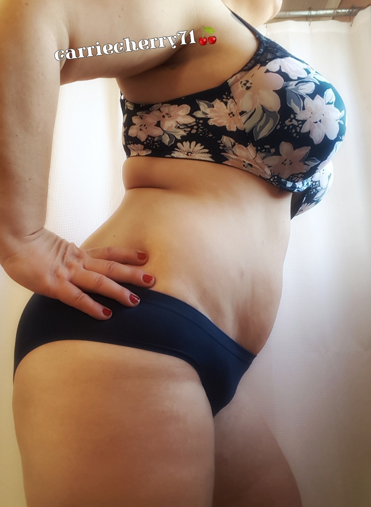 carriecherry71:  And that’s a wrap for Mom Bod Sunday! @carnal-erotic-desires thank