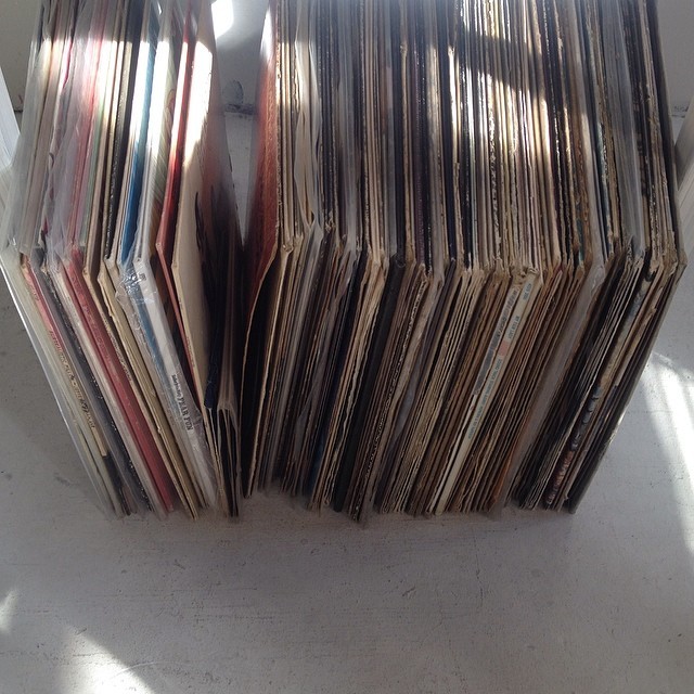 aportatextiles:  #aportatextiles #aporta #record #vinyl #music #recordplayer #rock