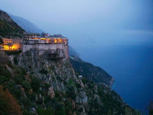 Simonos Petras Monastery