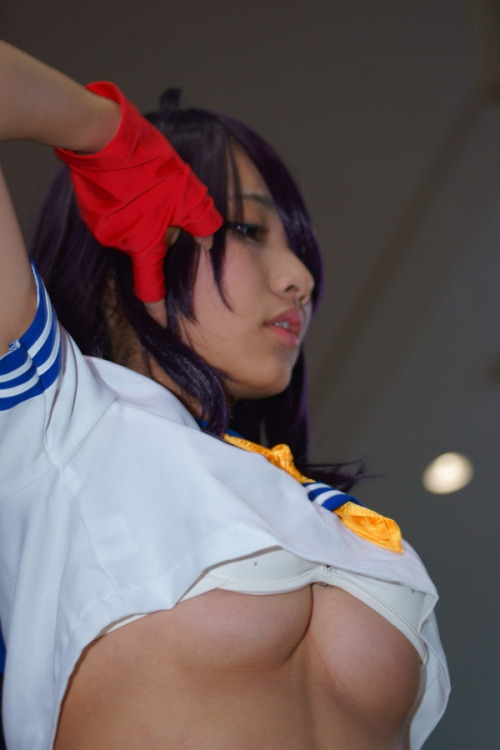 asiavoyeur:  sexy under boobs