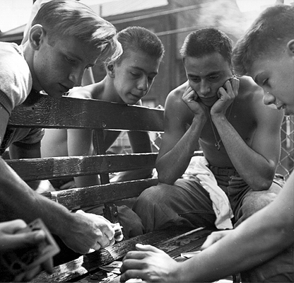 Regina Fisher, Boys playing cards near Spring Garden Parklet, Pittsburgh, 1951