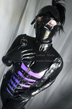 latexneko:  8.6.2016 Total latex enclosure &lt;3More on www.latexneko.com ;)