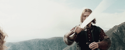 jimmytolans-blog:  lotr meme: ten scenes [8/10] → sword fighting with hobbits 