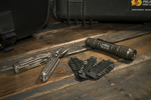gunsgeargirls:  Light & Tools: Surefire LX2, Leatherman Charge TTi + Bit Kit by Chazz Layne on Flickr. 