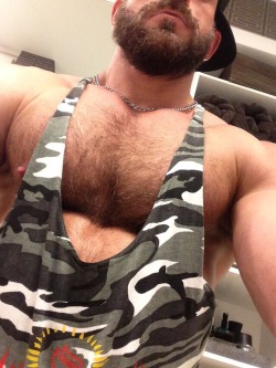 Topshelfmen:  Big Muscled Hairy Tits And A Beard…Perfect