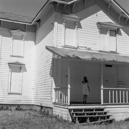 Ranch HouseCaliforniaAbandoned WestHasselblad 500c/mKodak Tmax 400iso