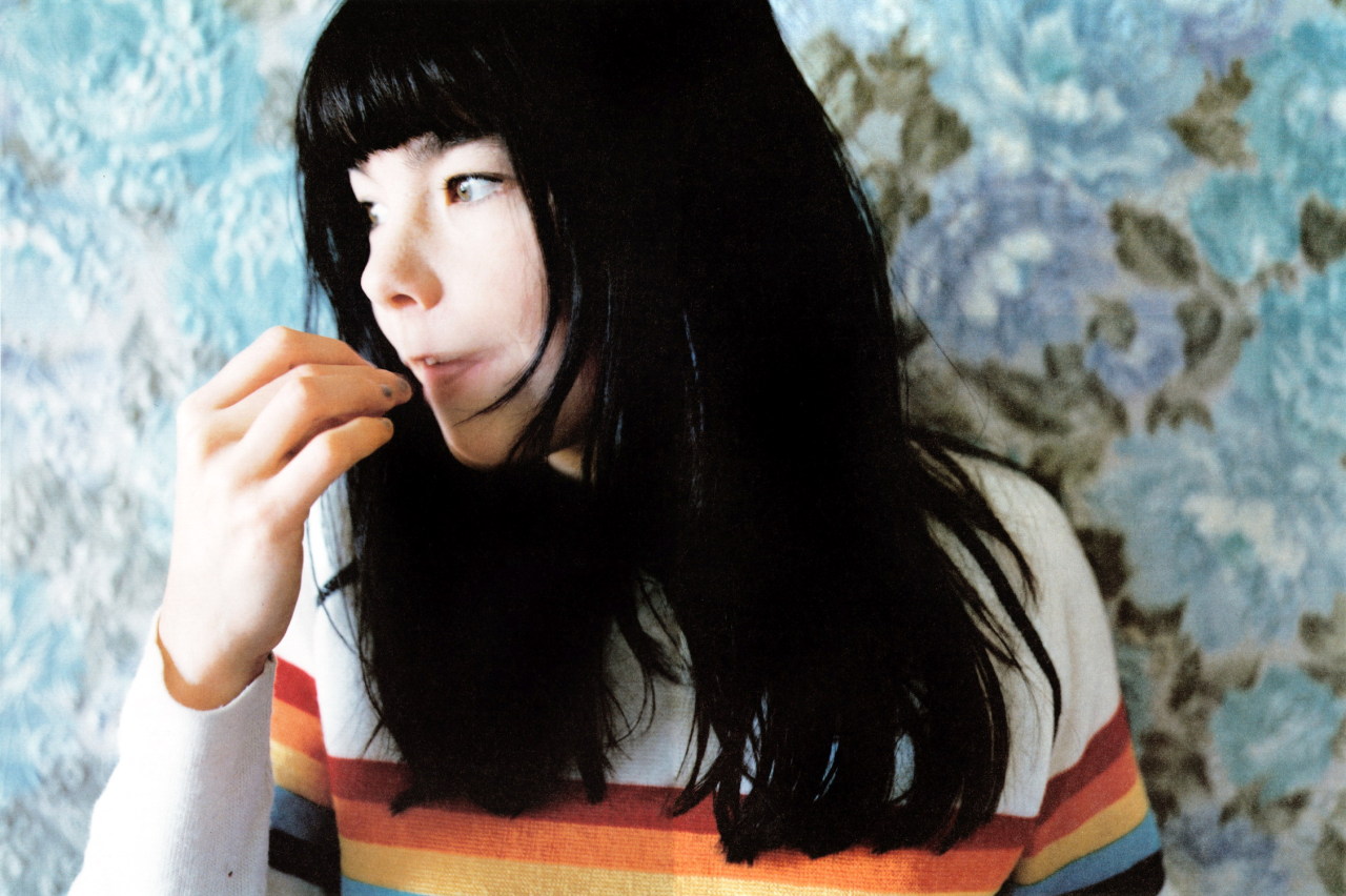 warmthestcord:  Björk by Takashi Homma 