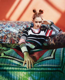 telojuropordior:  lindsey wixson in “sweater girl” for w magazine december/january 2014-15 by tyrone leblon. 