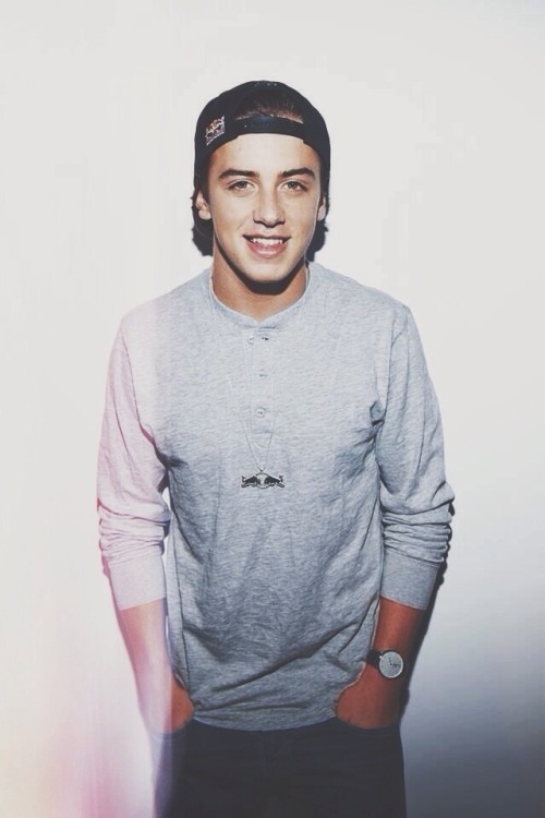 tianaosinchuk:  Mark McMorris 😍 
