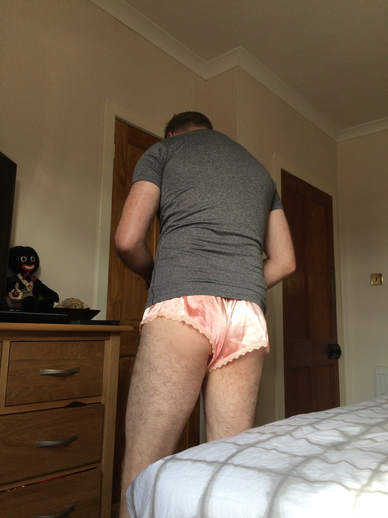 nightielover:  gaynnylons: panties4guys: A glimpse into my bedroom (blush) I guess