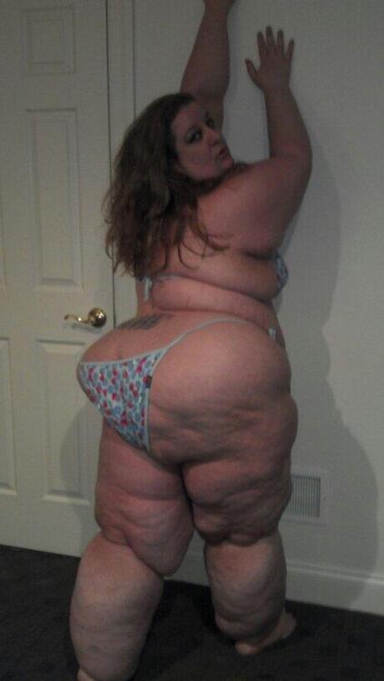 heavyssbbw:  Photo http://bit.ly/1rBdKAb