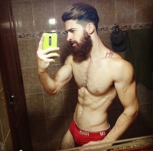 beardburnme:  dodo.moraes29 Instagram