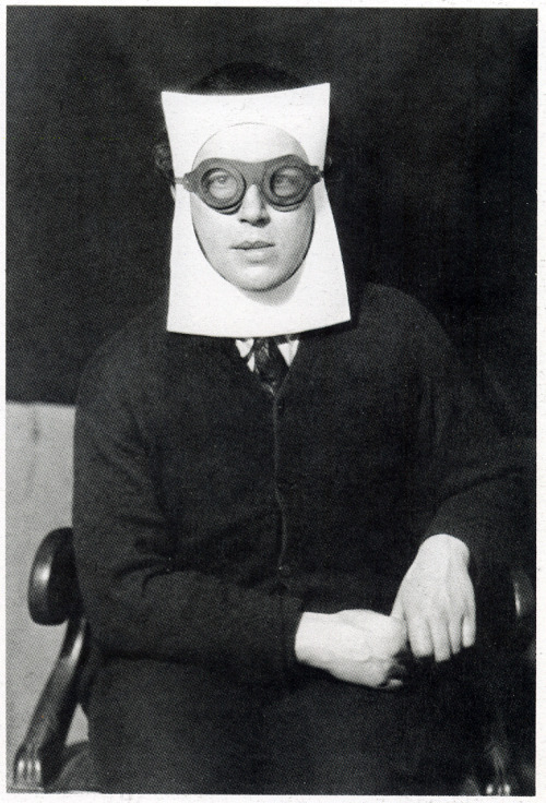 André Breton, 1930, Man Ray