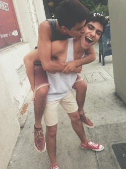 These are two sexy Latin boys yummy…http://nudelatinos.tumblr.com/