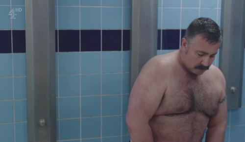 bigmenoftvandfilm: Naked extra in Man Down S3E04 Video 1: www.sendspace.com/file/xyr2ik Vide