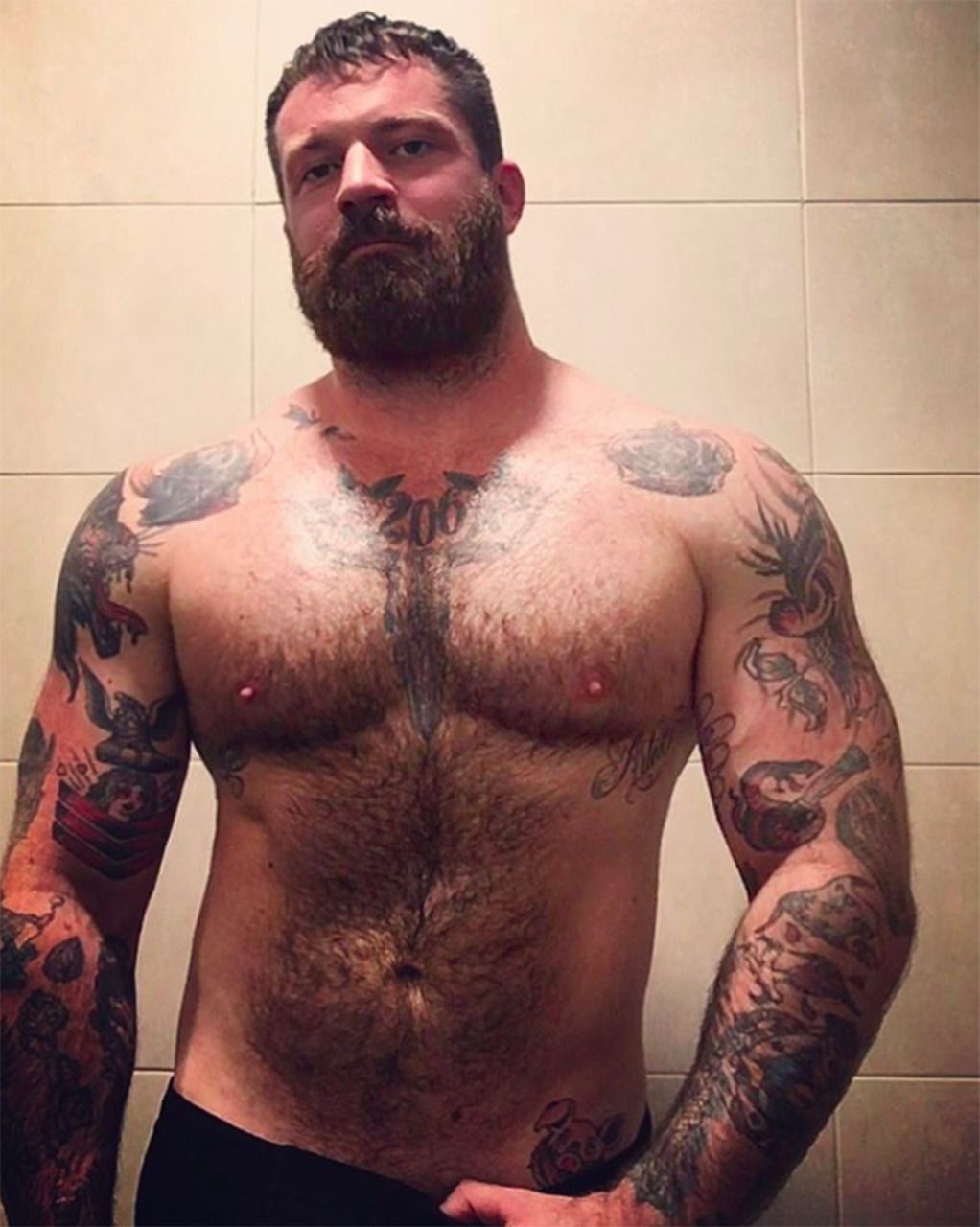 suburbanslattern:  bigredatl:  So very handsome  Drop dead gorgeous.