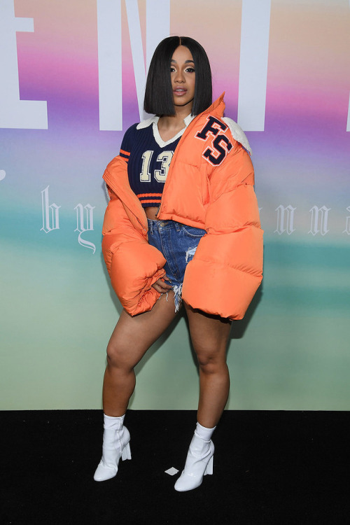 soph-okonedo:Cardi B attends the FENTY PUMA by Rihanna Spring/Summer 2018 Collection at Park Avenue 