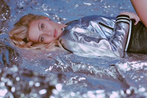 closeyoureyesandbelieve:Lili Reinhart Turns 3 Classic Jackets Into the Ultimate Breakup Attire for I