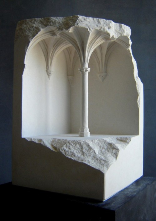 grande-spirito:Matthew Simmonds, an art historian and architectural stone carver based in Italy, has