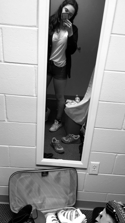 concrete-lake:  it was a black and white night last night