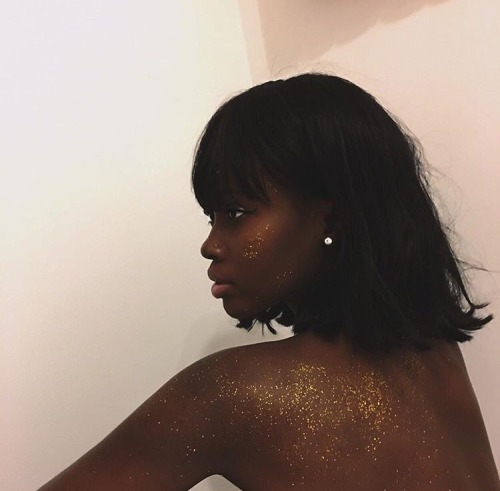 igxbaddies:http://instagram.com/liaferreira.m