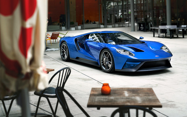 streetshotz:  Ford GT by Alex Penfold on Flickr. 