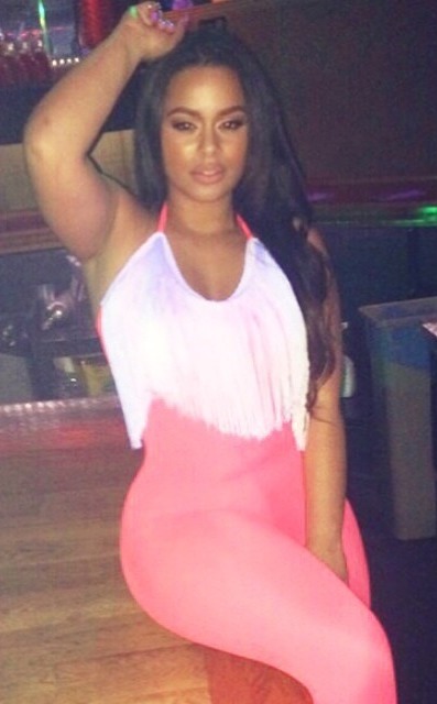 gurillaboythamane:  pookaluvcurves:  Pookaluvcurves  SEXY BAD BITCH