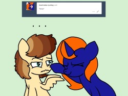 askpenpointandfriends:Penpoint dislikes the boops  Reblogs are appreciated I just want to get back on trackx3