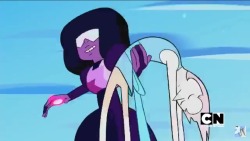 relatablepicturesofgarnet:  relatablepicturesofpearl