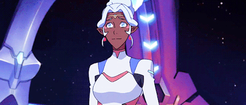 undinelance:ALLURANCE week day 2 - thirsty.Lance thirsty for trying to get Allura’s attention.