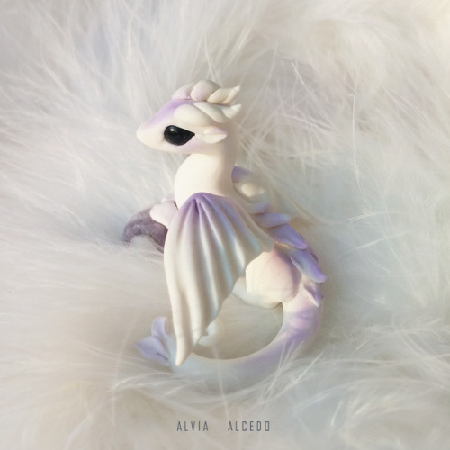 Little white amethyst dragon A lot of time passed since I made tiny dragon figurines, so I decided t