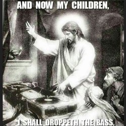 djbobiz:  “Shall droppeth the bass” haha 🔊🎶🙌 #edm #bassmusic #bobiz #dubstep #trapmusic #djJesus #sunday #edmmeme #ravememe