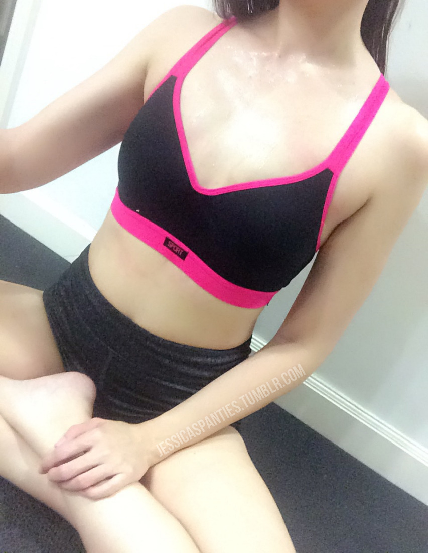 jessicaspanties:  Watch me drip and sweat as I’ve been going for my evening runs