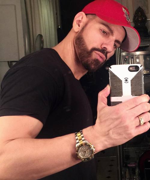 gregorynalbone: trying to control my excitement before I head out on this amazing day in the 80&rsqu