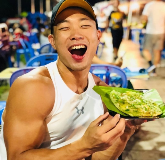 hotsgbois: sggayhunks:  😍 @jimmylinhero    
